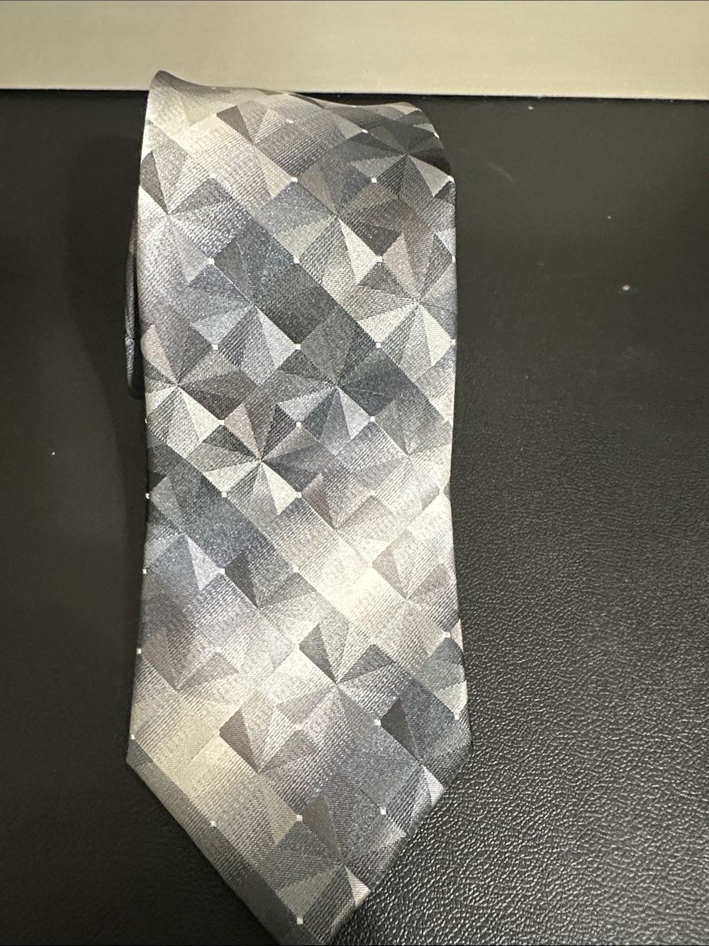 Van Heusen Silver and Gray Geometric Tie
